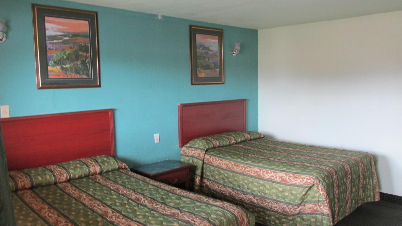 Sportsman'S Motel Eagle Lake Екстериор снимка